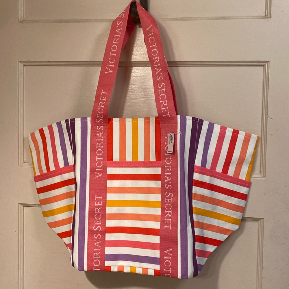 New With Tags Victoria Secret Beach Bag